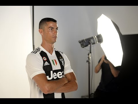 The sights and sounds of Cristiano Ronaldo day at Juventus