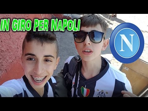 ENTRARE NELL’OFFICIAL STORE DEL NAPOLI CON LA MAGLIA DELLA JUVE!?