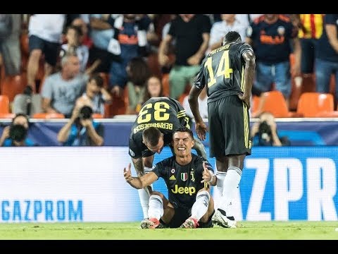 Cristiano Ronaldo Gets Red Card In First Juventus Champions League Match