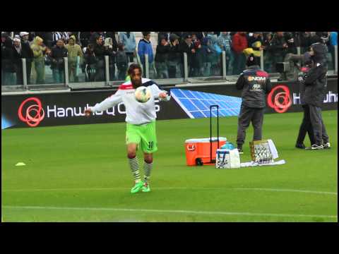 Davide Moscardelli delizia il pubblico dello Juventus Stadium