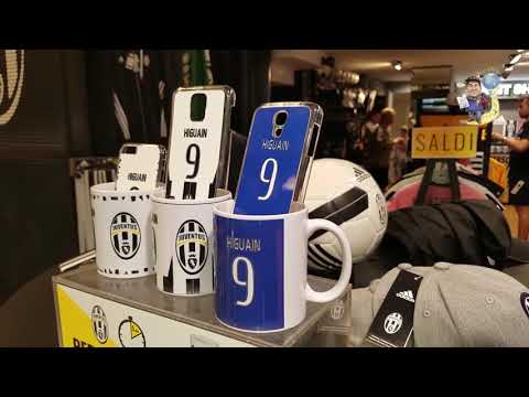 Juventus store en Milan Italia