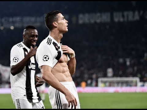 Ronaldo Scores First Champions League Goal with Juventus vs. Manchester United