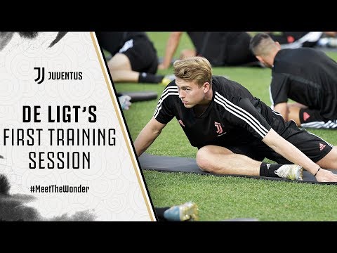 DE LIGT'S FIRST TRAINING SESSION | Juventus Summer Tour 2019