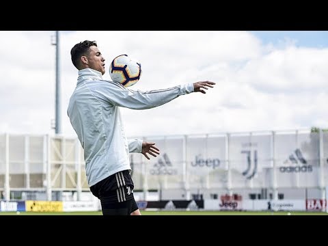 Cristiano Ronaldo In Juventus Training 2019 | Skills/Goals + Freestyle