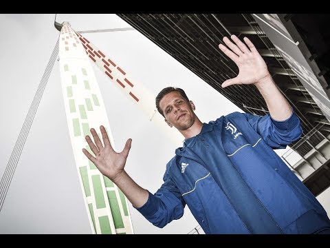 Wojciech Szczesny's first day at Juventus!