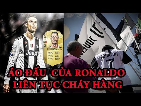 Áo đấu Juventus số 7, tên Ronaldo  liên tục cháy hàng và được bày bán công khai tại Turin