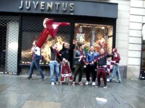 Cori allo Juve store.MPG