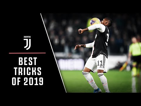 SKILLS AND THRILLS | BEST JUVENTUS TRICKS OF 2019